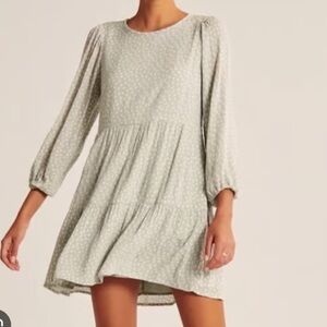 Abercrombie & Fitch Size M Green Tiered Sundress with Bishop 3/4 Sleeves